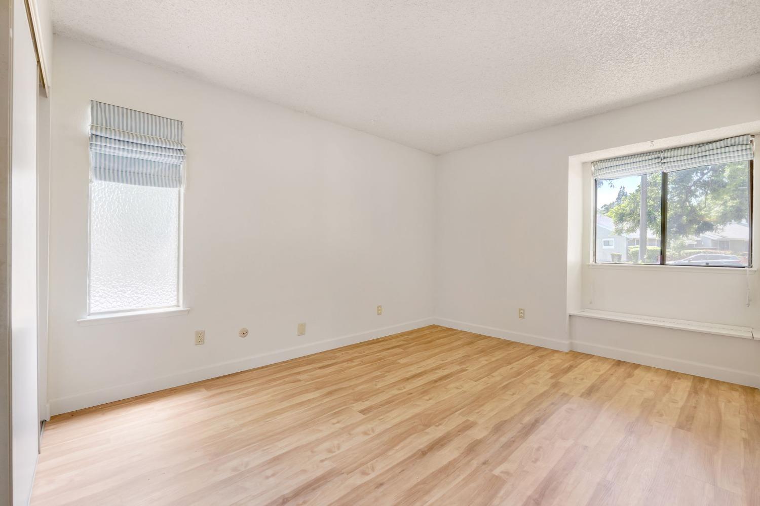 4848 4501 El Cemonte Avenue Unit: 12