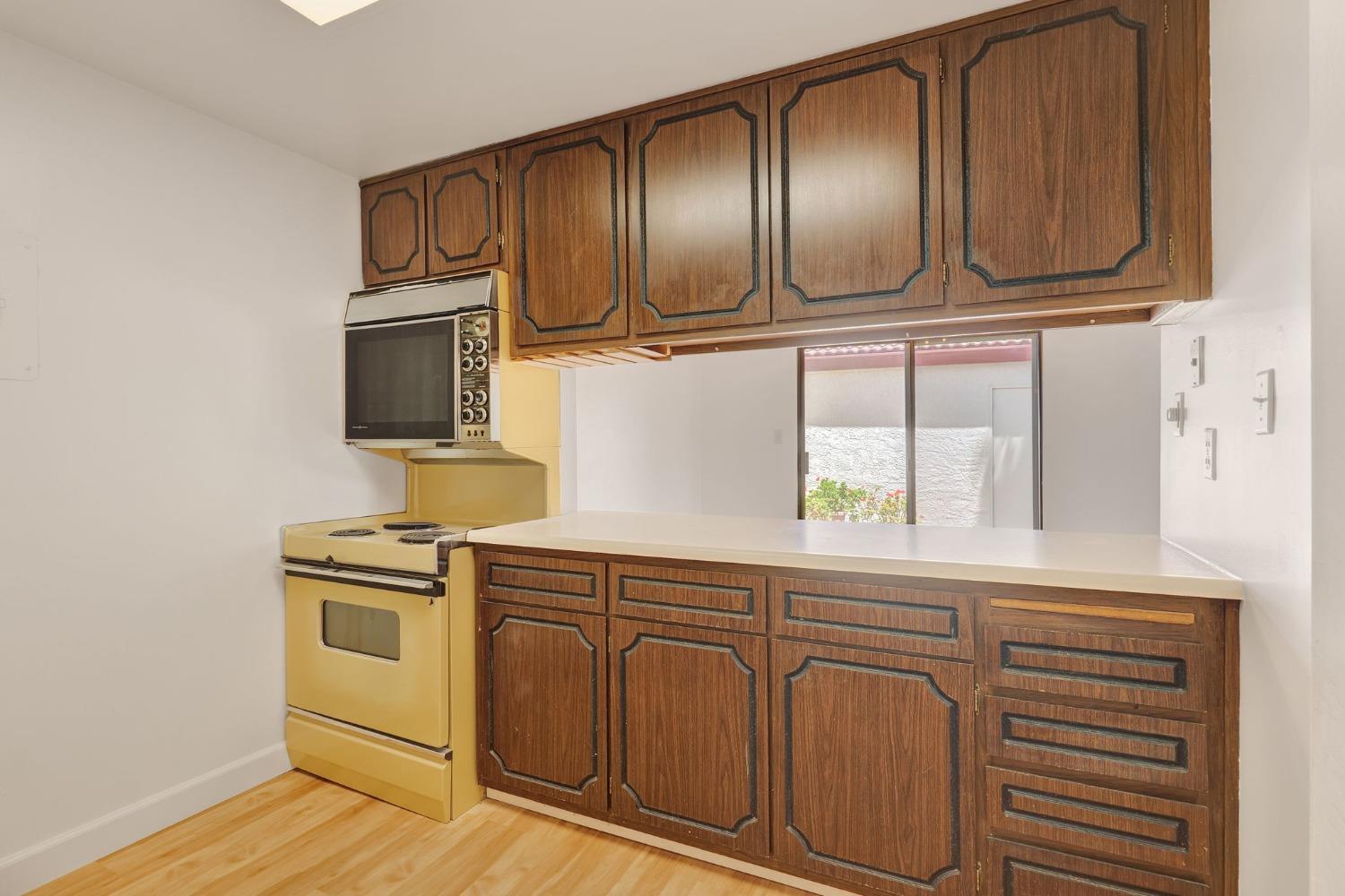 4848 4501 El Cemonte Avenue Unit: 12