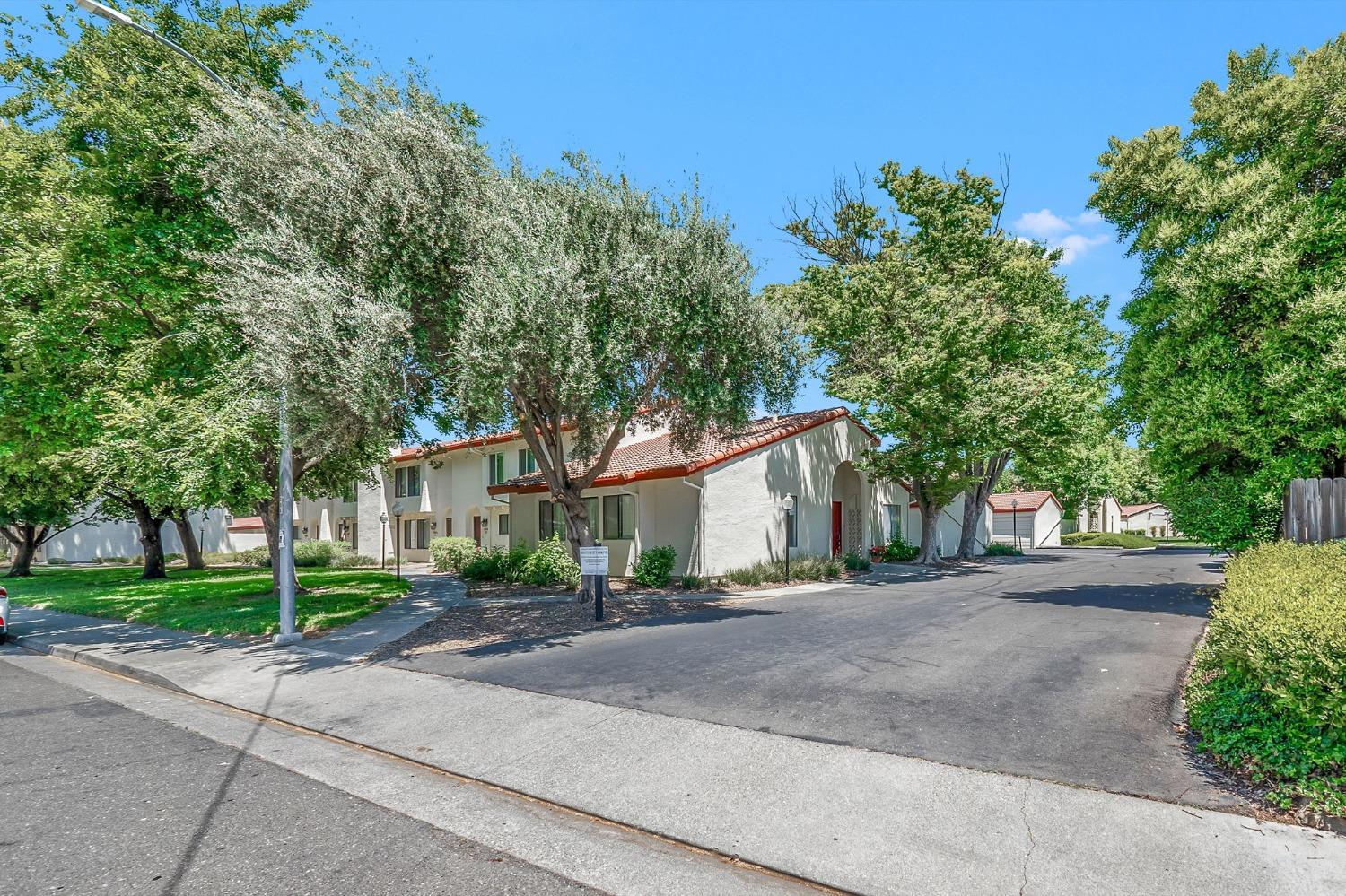 4848 4501 El Cemonte Avenue Unit: 12