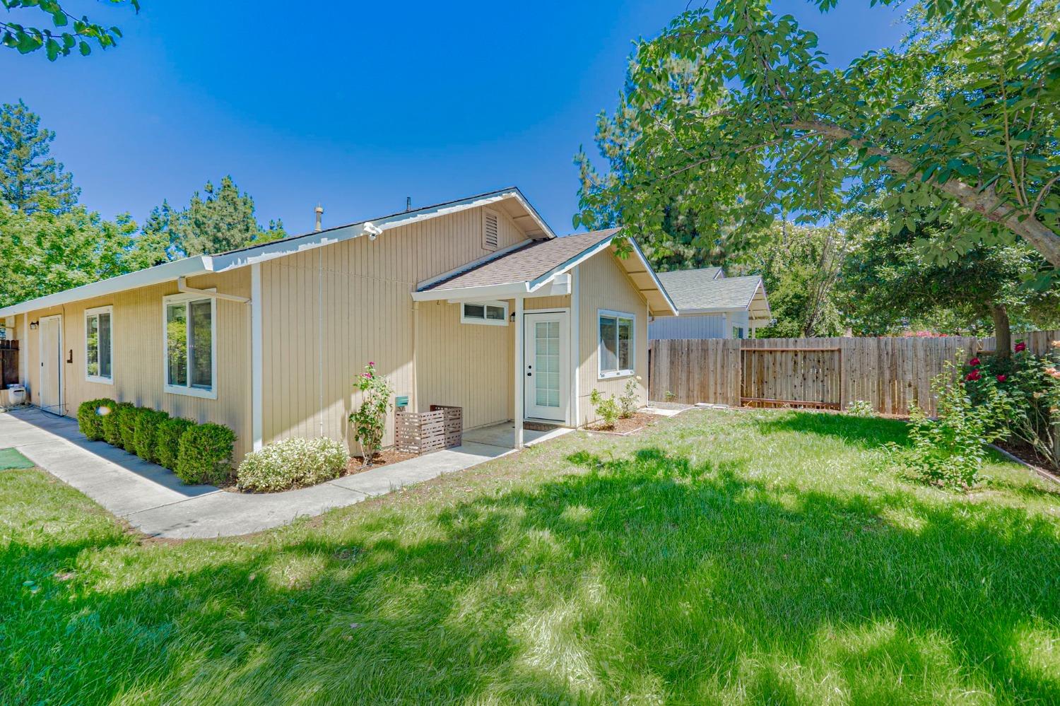 2714 Javier Place