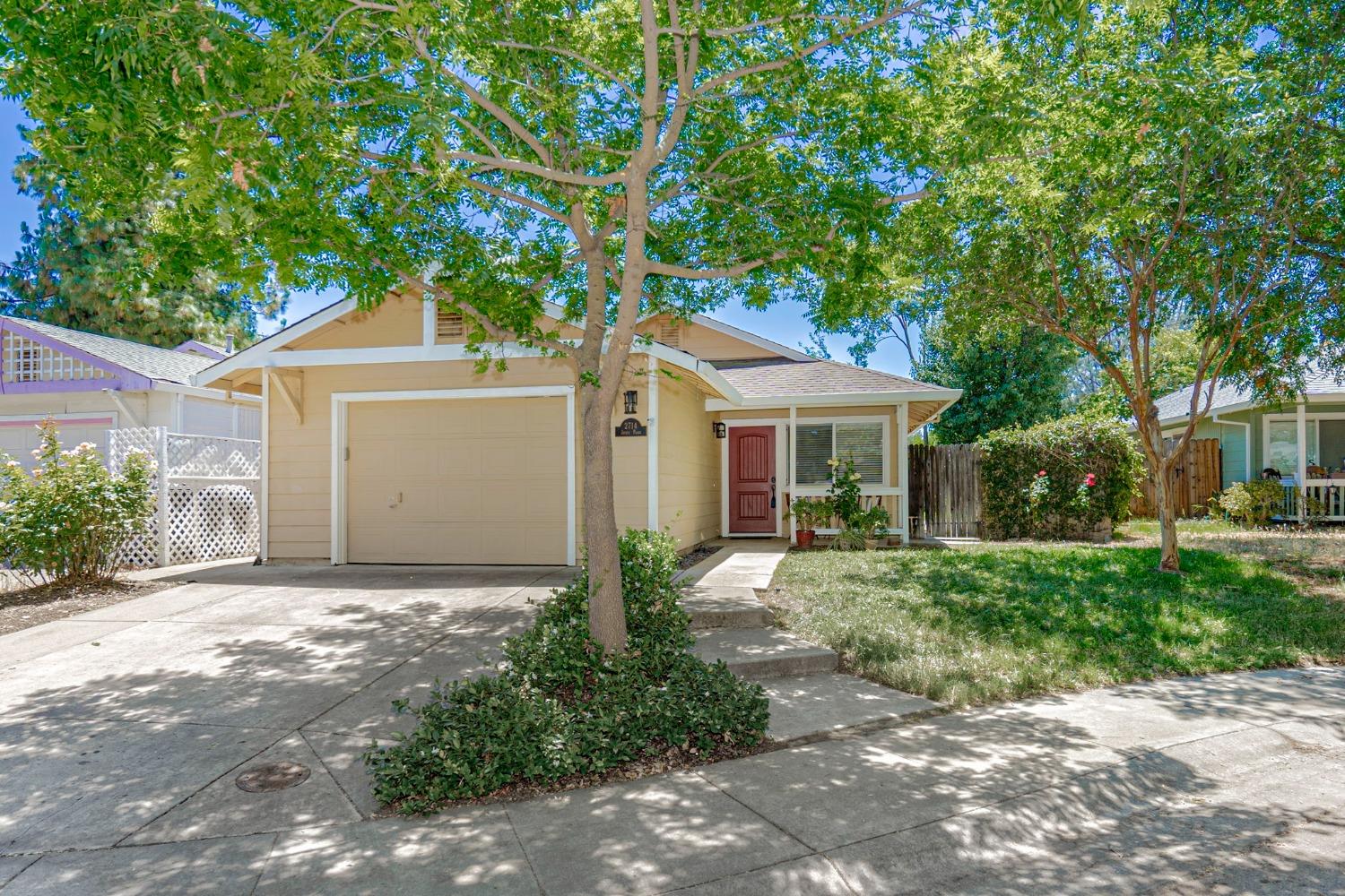 2714 Javier Place