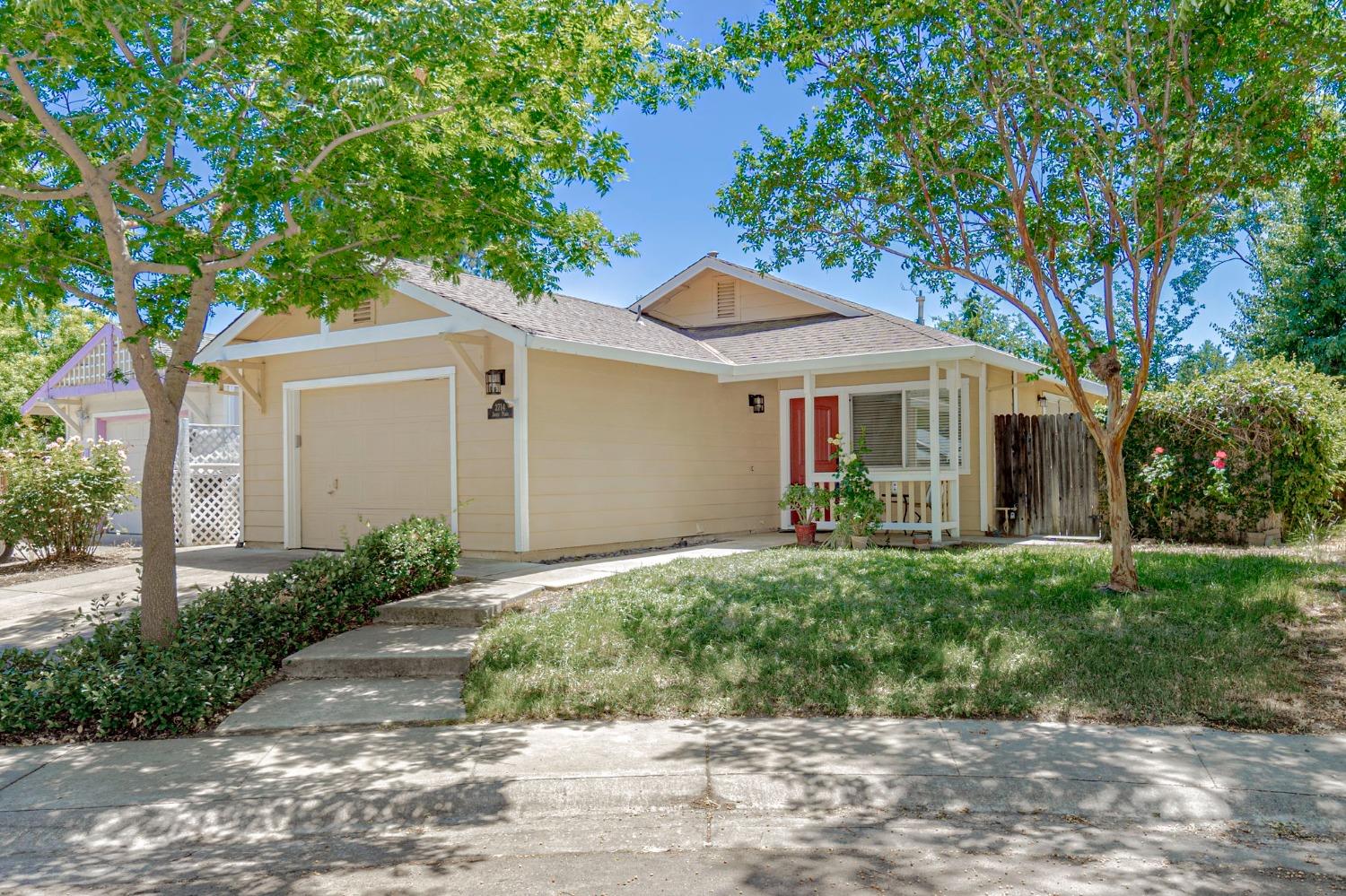 2714 Javier Place