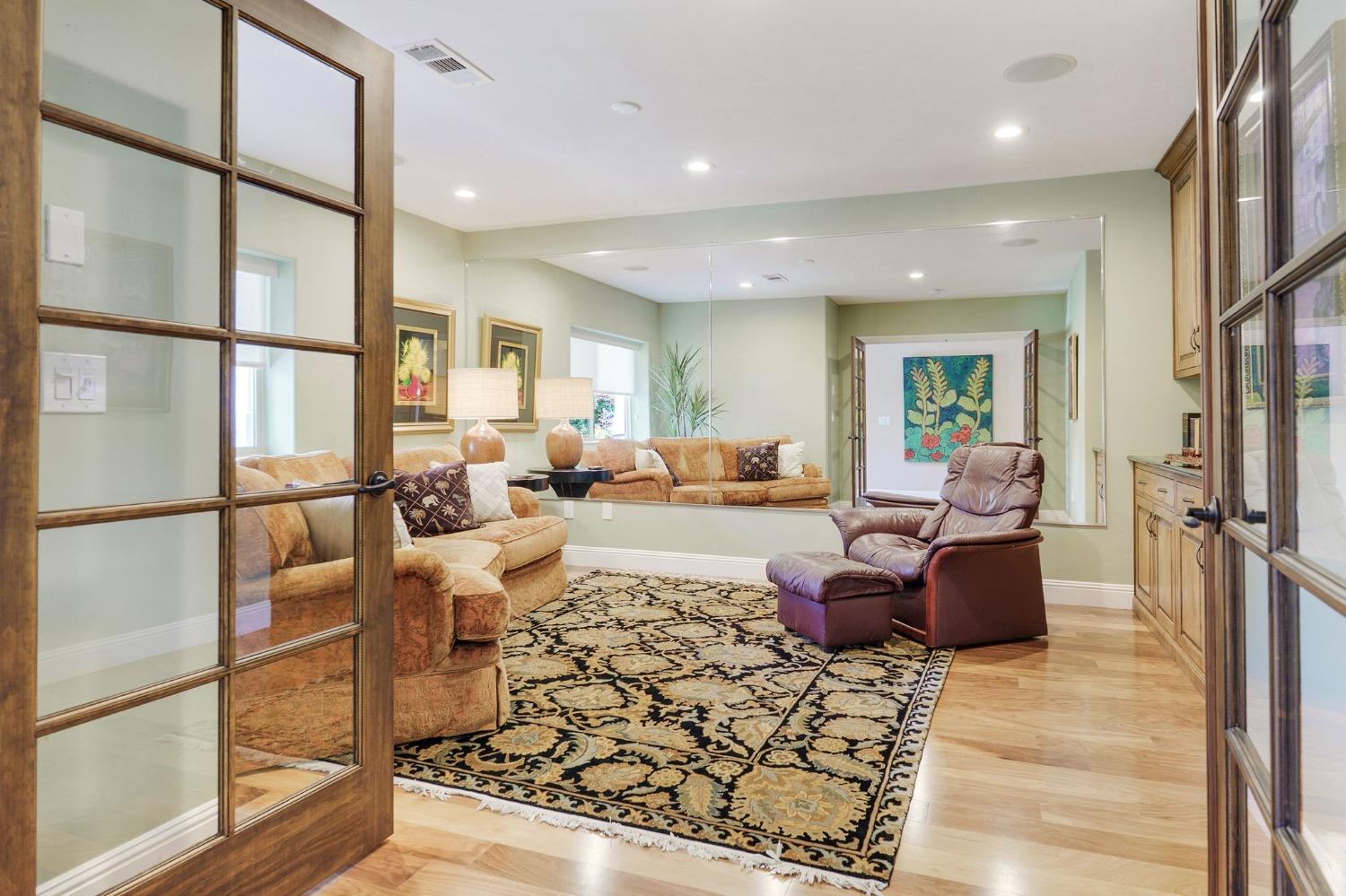 3449 Oyster Bay Avenue