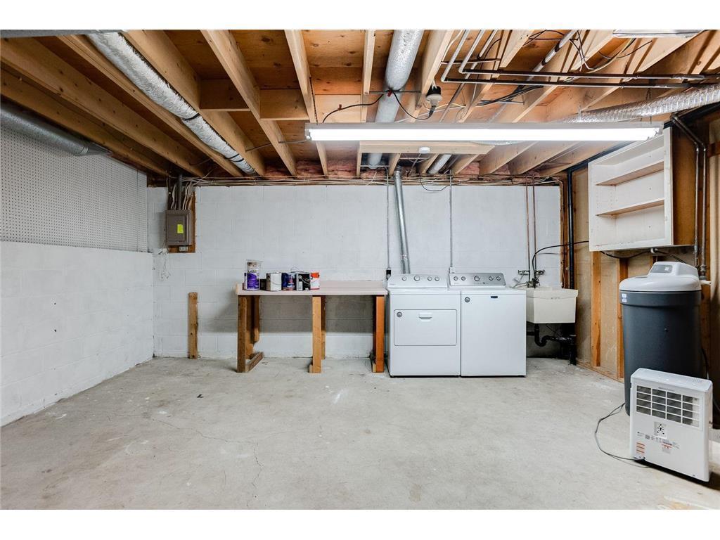 1633 Donald Court