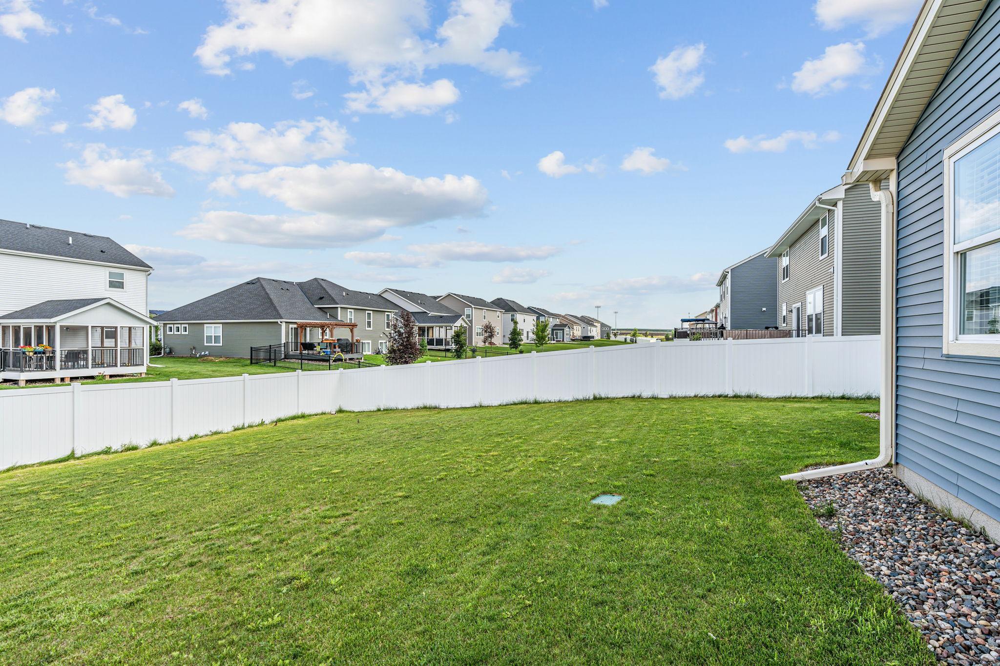 18306 Greenstone Way Lakeville, MN 55044