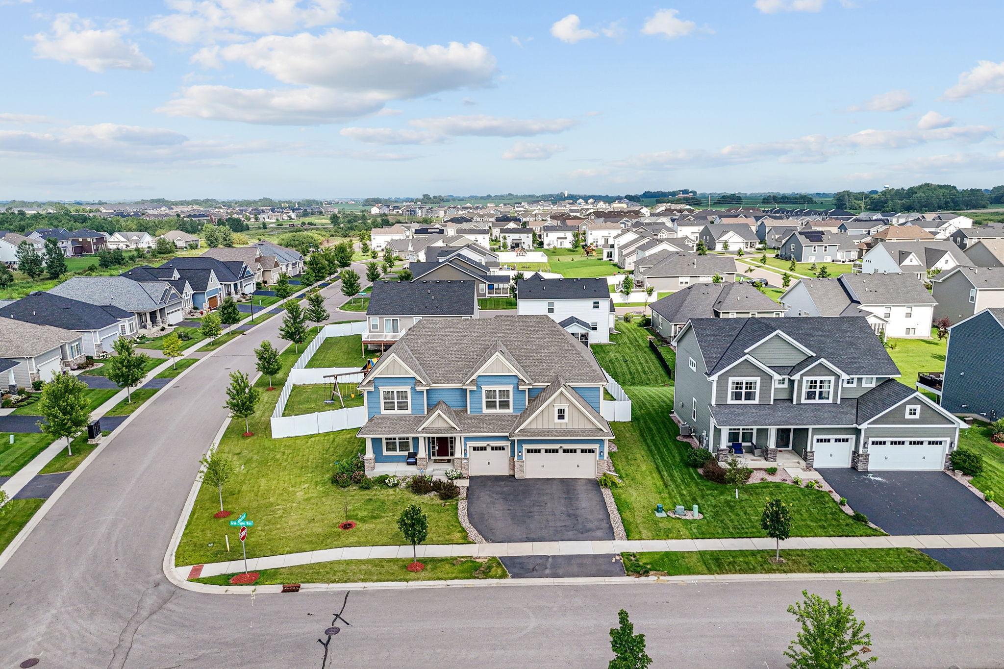18306 Greenstone Way Lakeville, MN 55044