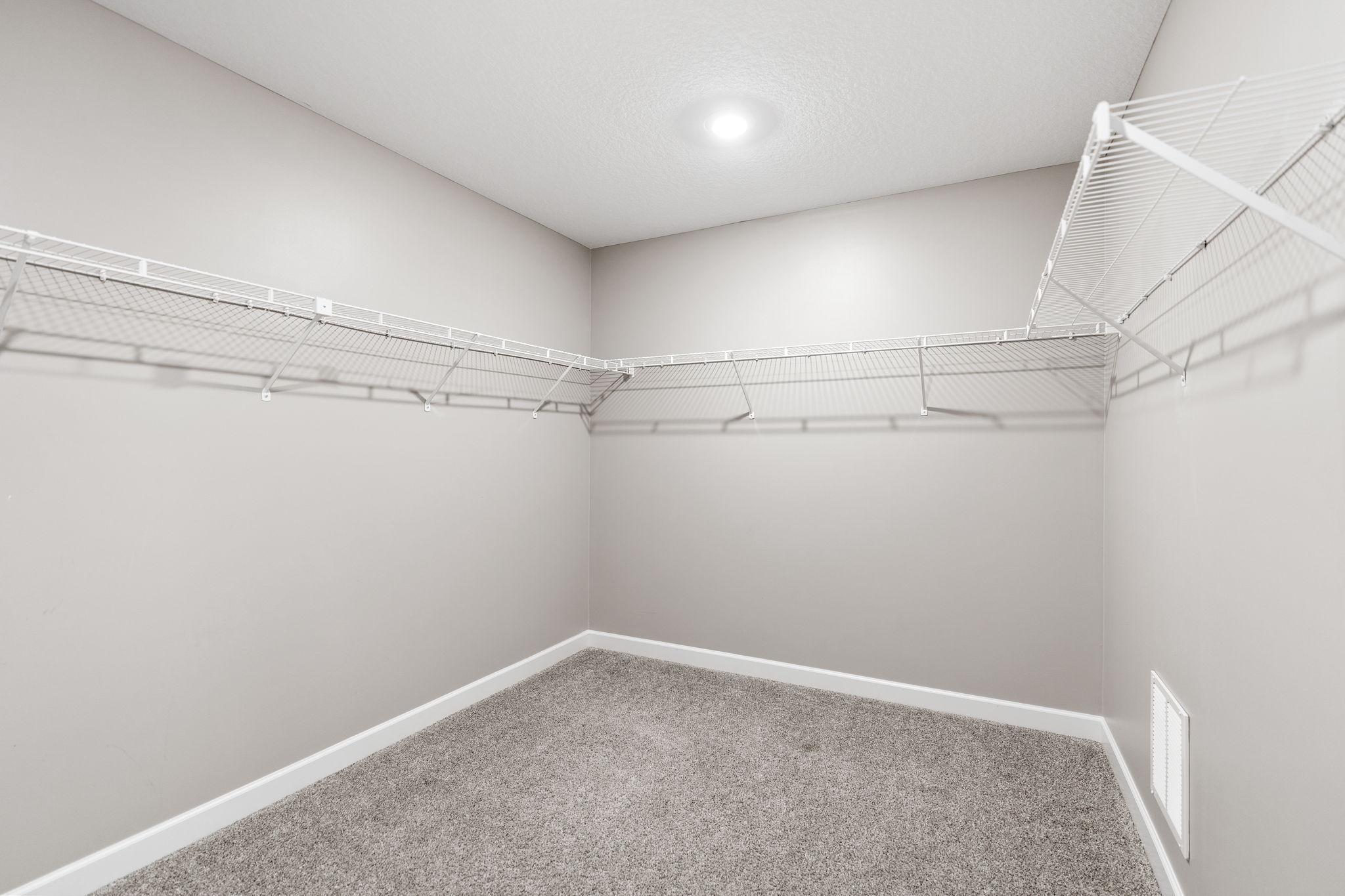 18306 Greenstone Way Lakeville, MN 55044
