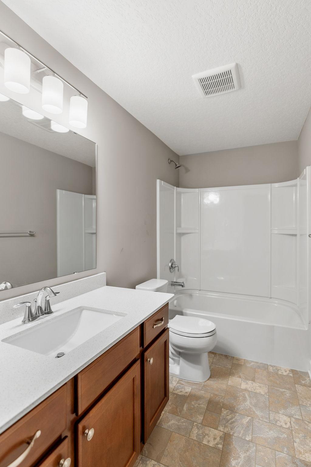 18306 Greenstone Way Lakeville, MN 55044