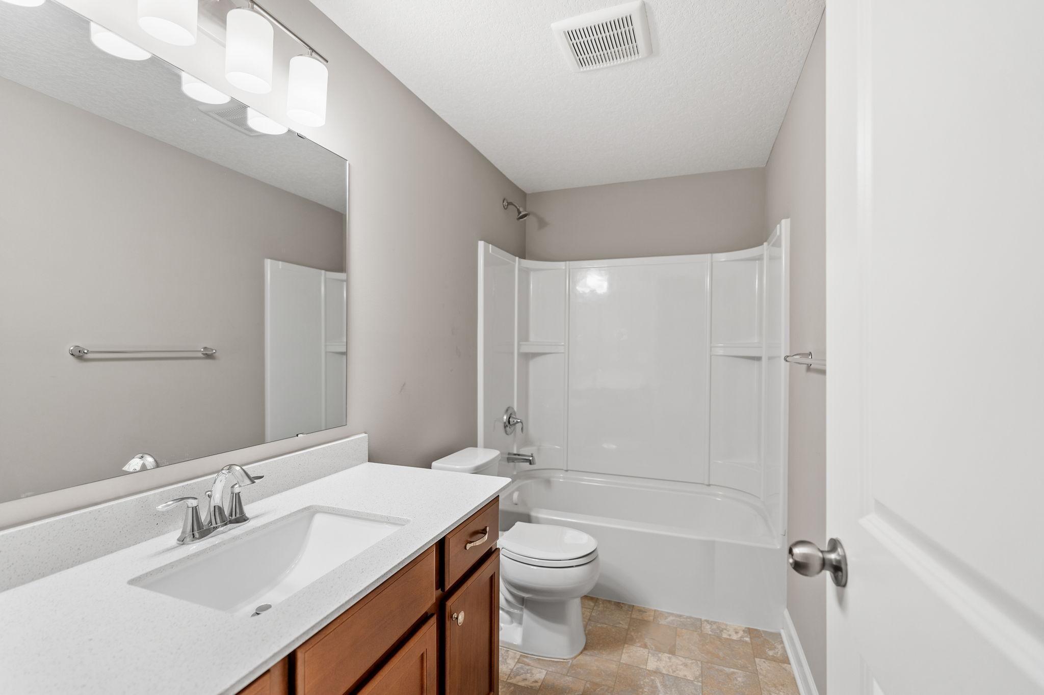 18306 Greenstone Way Lakeville, MN 55044