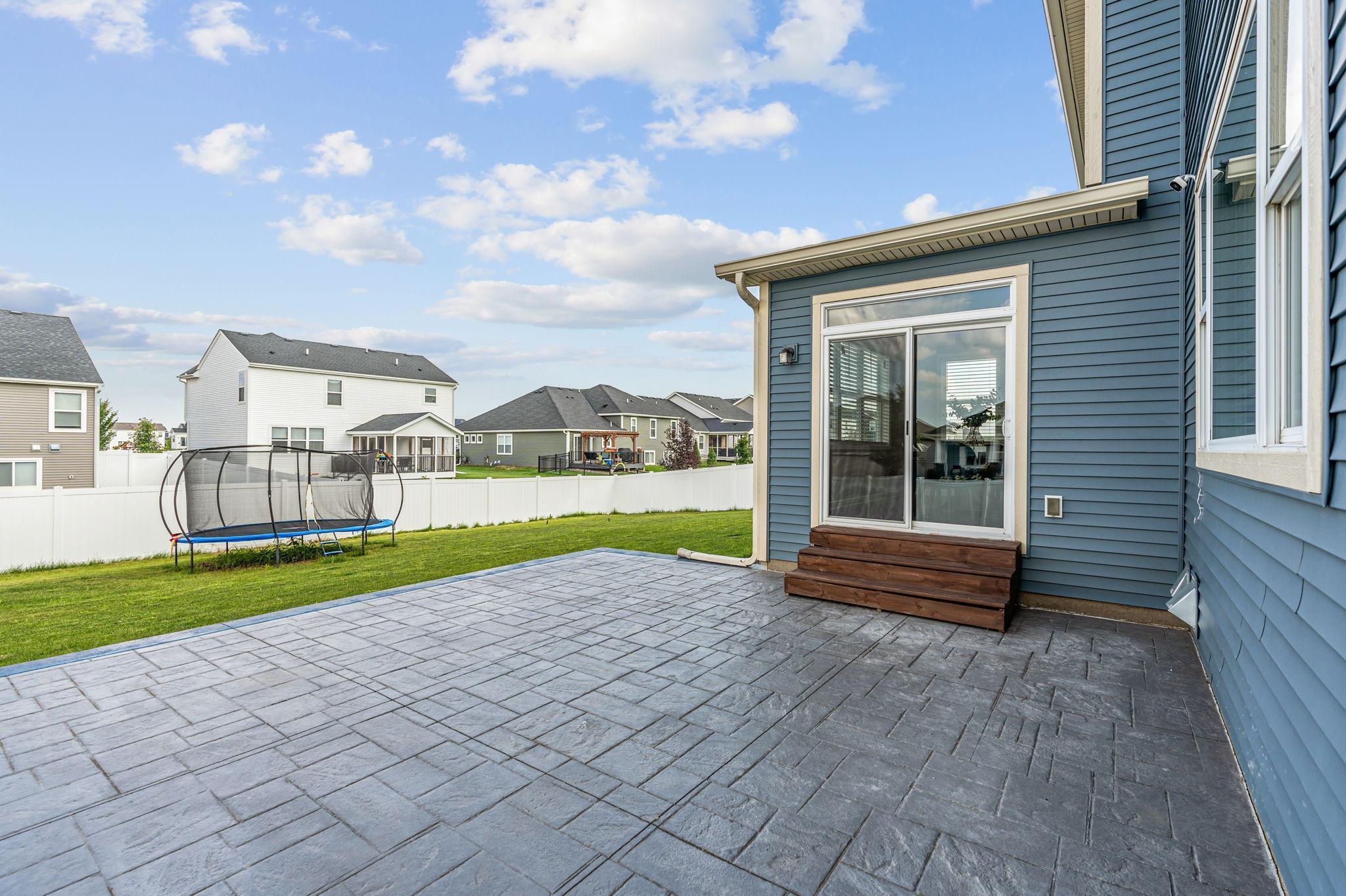 18306 Greenstone Way Lakeville, MN 55044