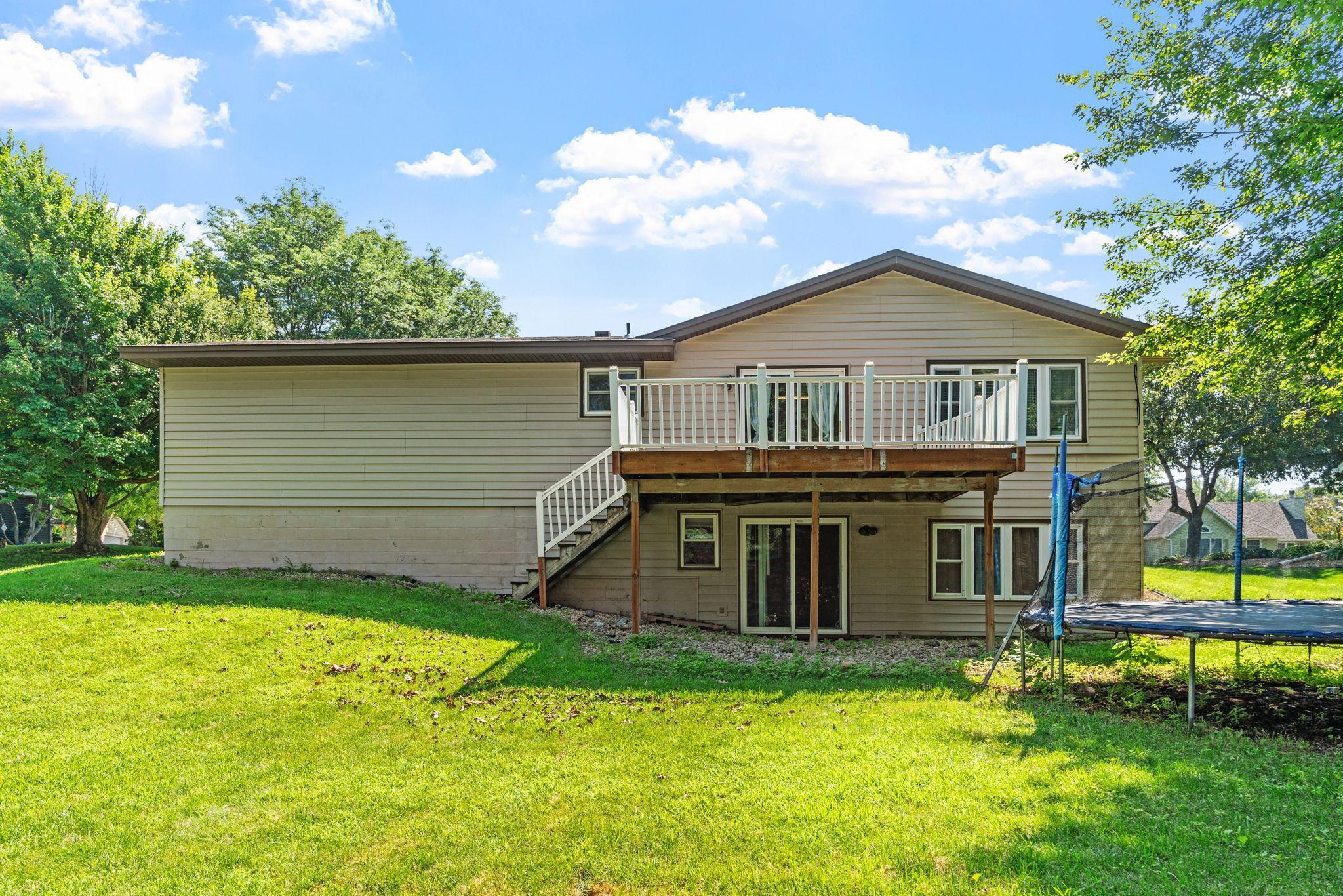 15020 Tyacke Drive Burnsville, MN 55306