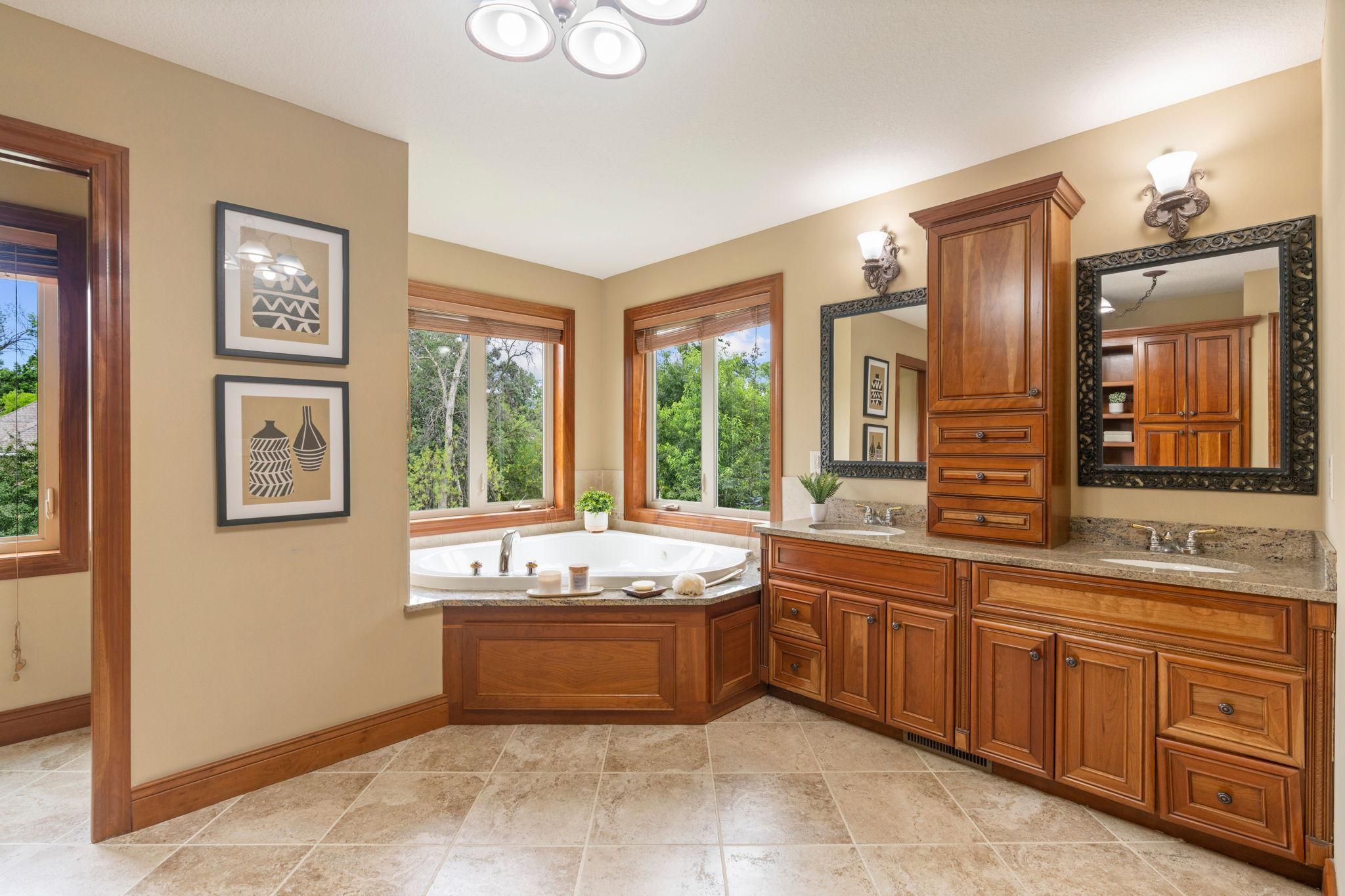 13251 Pennsylvania Avenue Savage, MN 55378