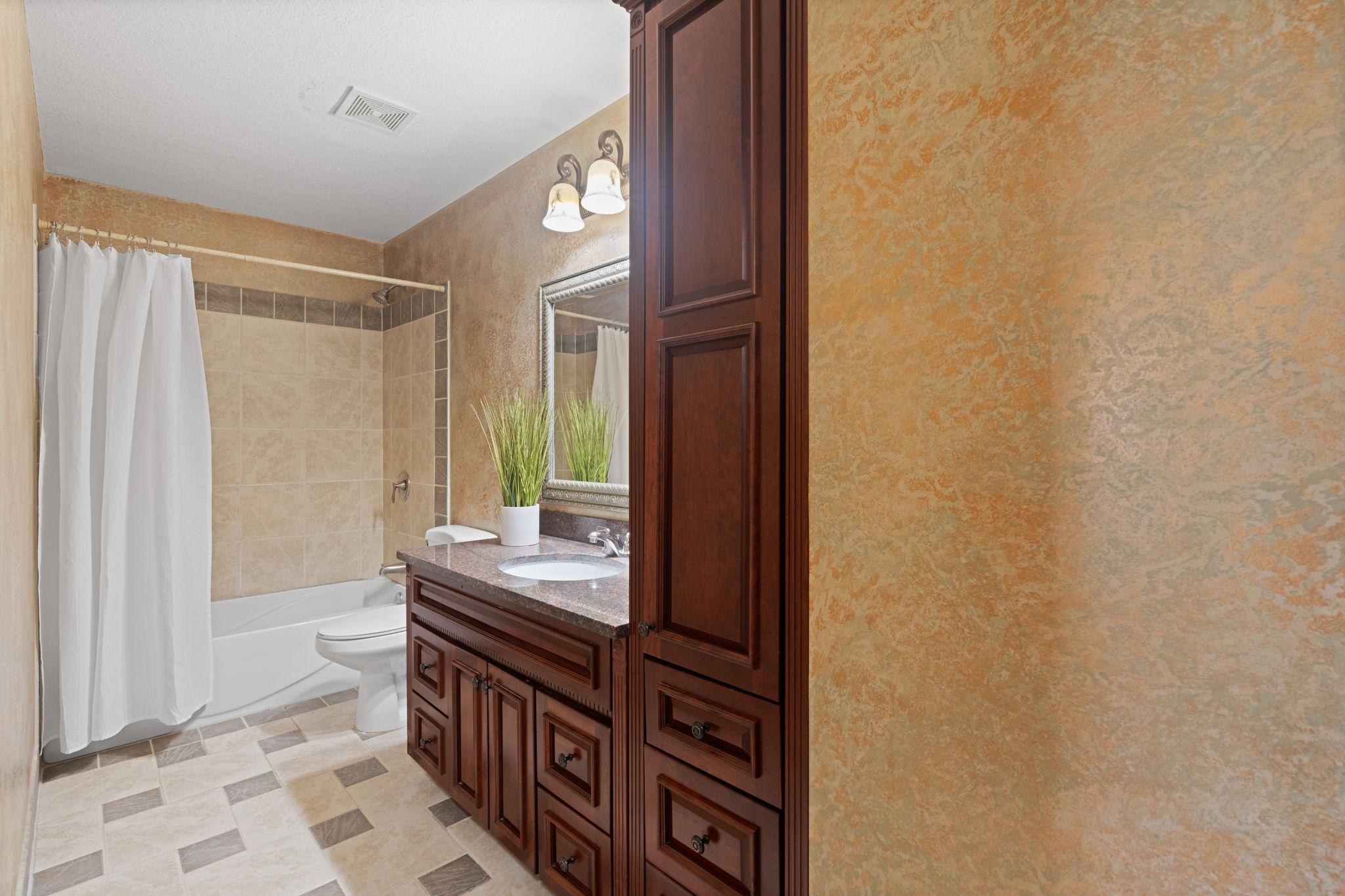 13251 Pennsylvania Avenue Savage, MN 55378