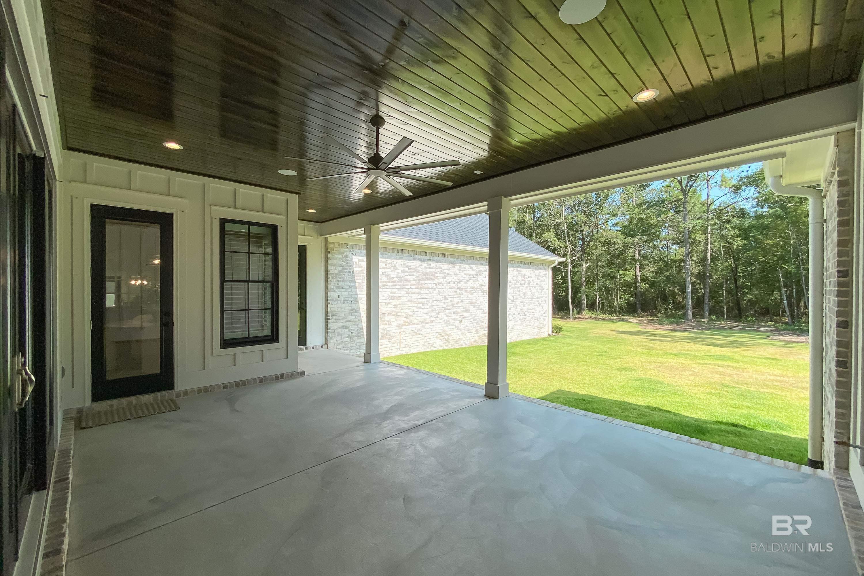 11504 Redfern Road