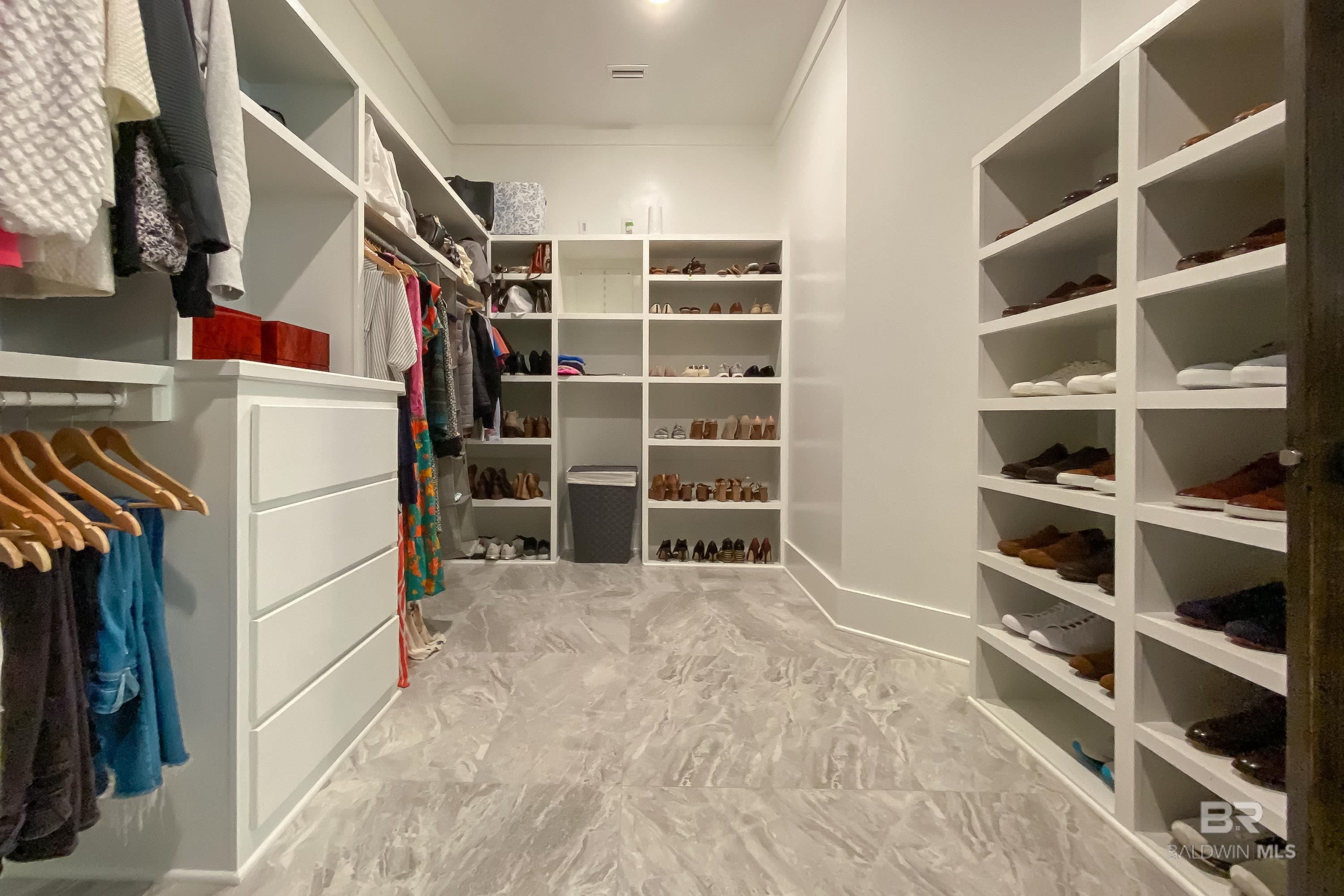 11504 Redfern Road