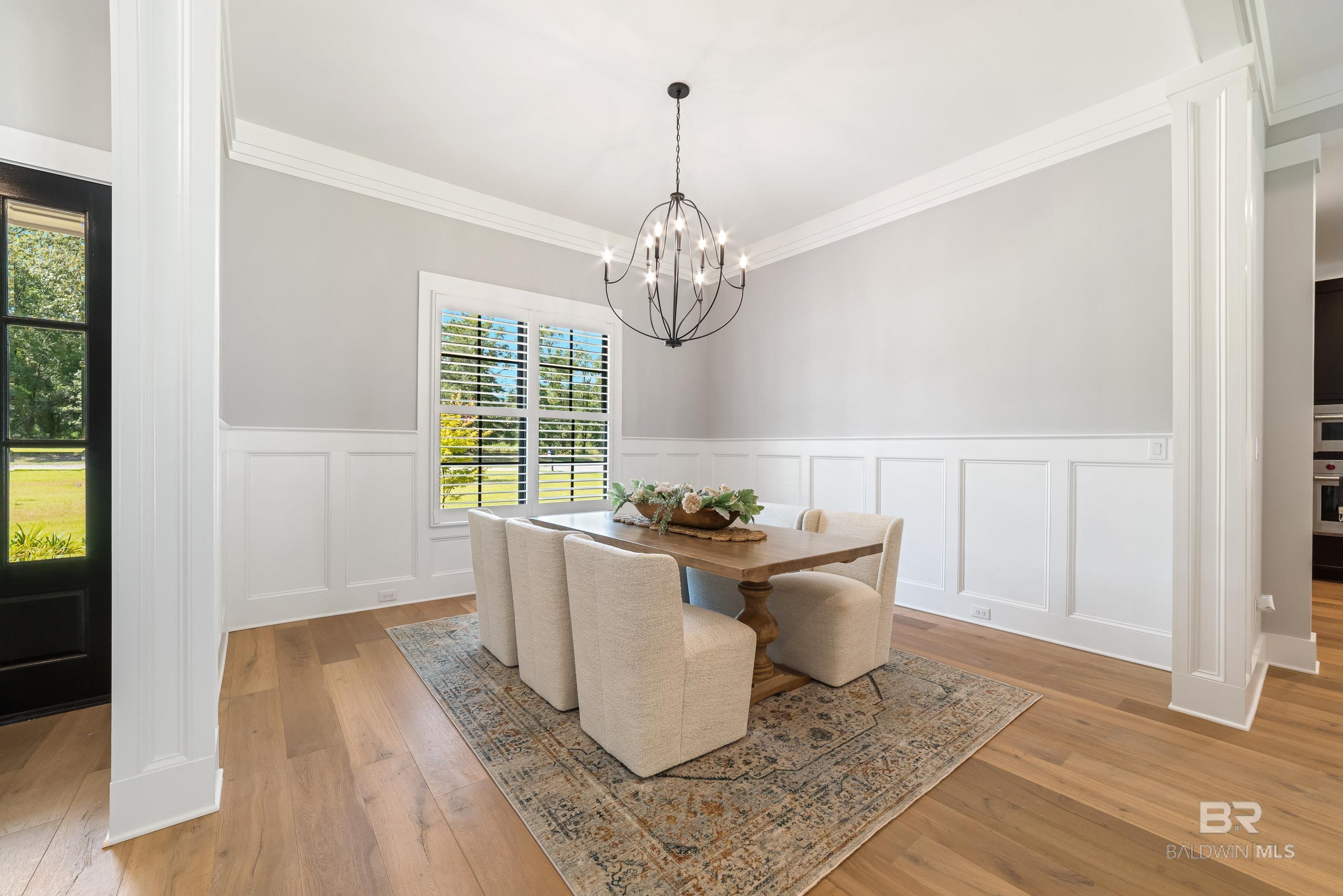 11504 Redfern Road