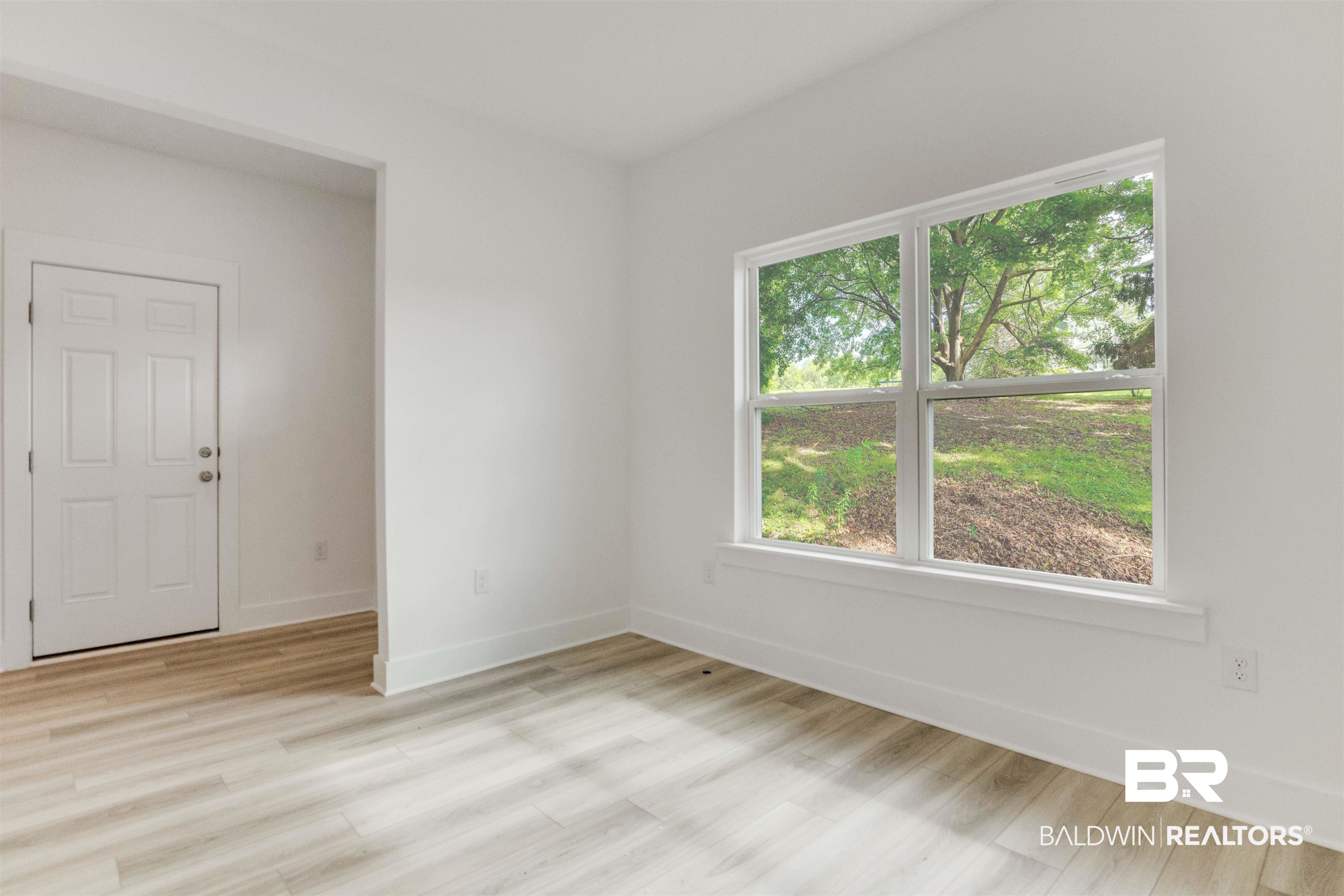 9573 Old Crows Cove