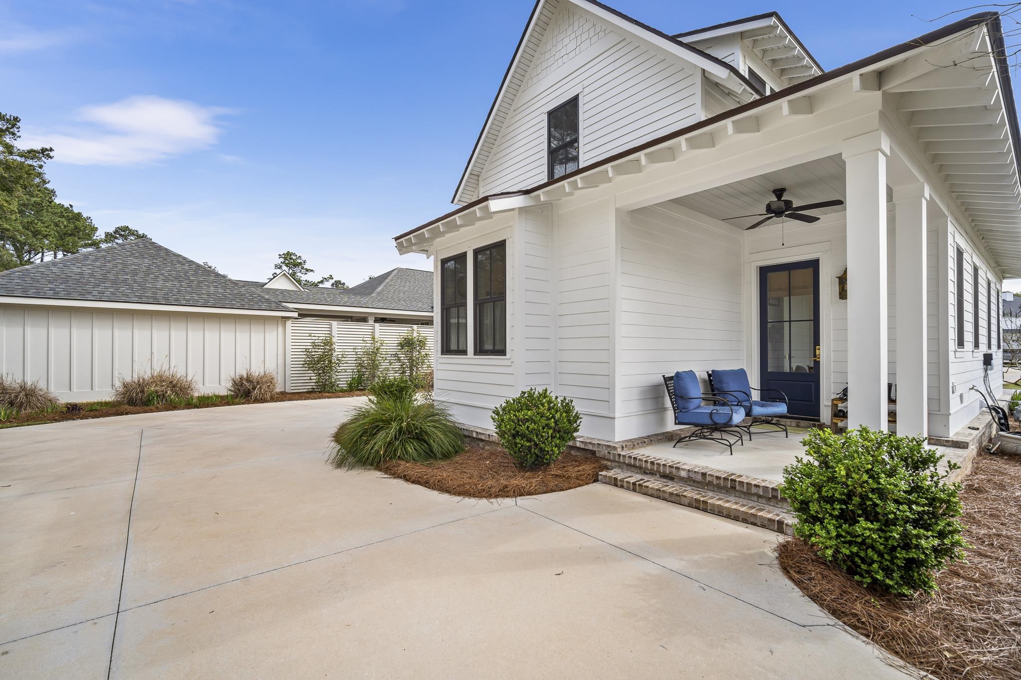 711 Boundary Drive