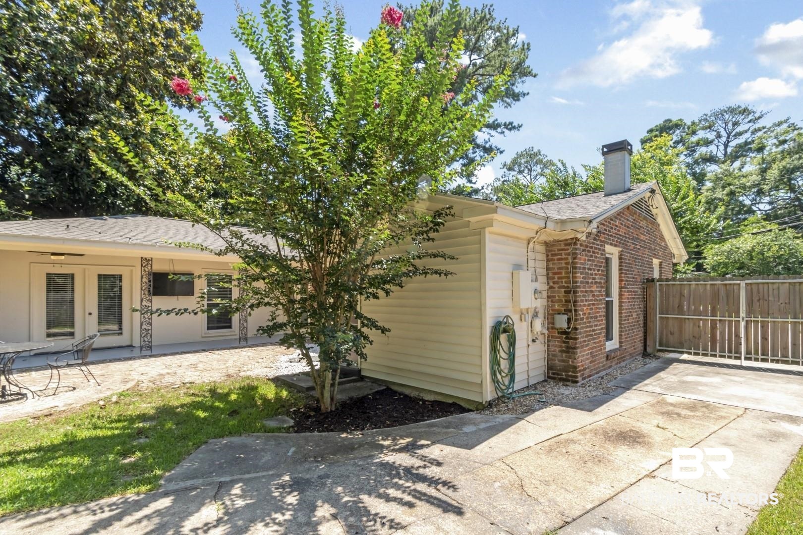 505 E Barksdale Drive