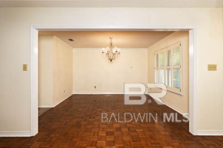 12 Stonebridge Court