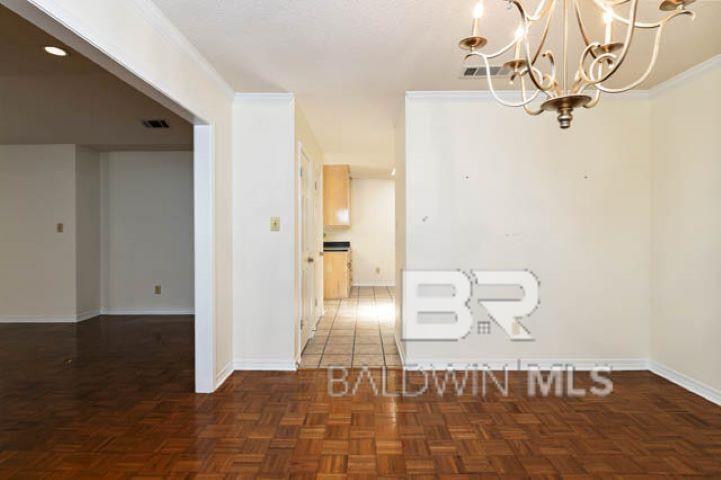 12 Stonebridge Court