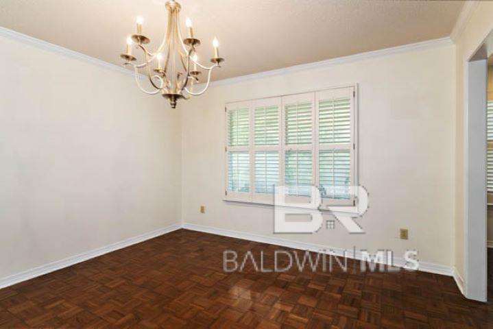 12 Stonebridge Court