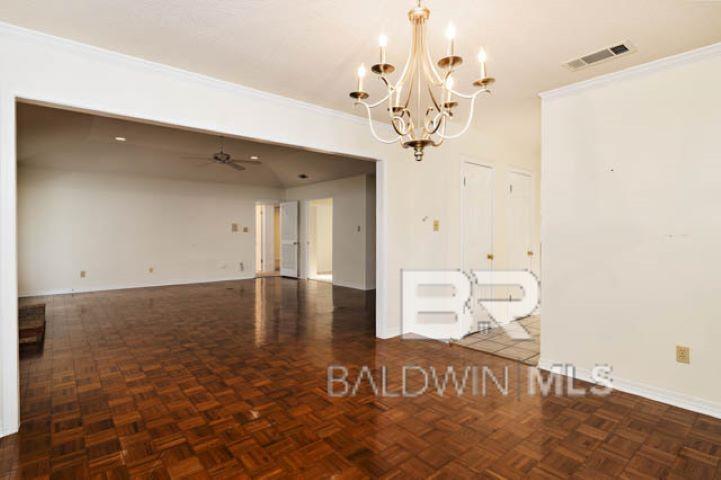 12 Stonebridge Court