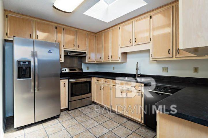 12 Stonebridge Court