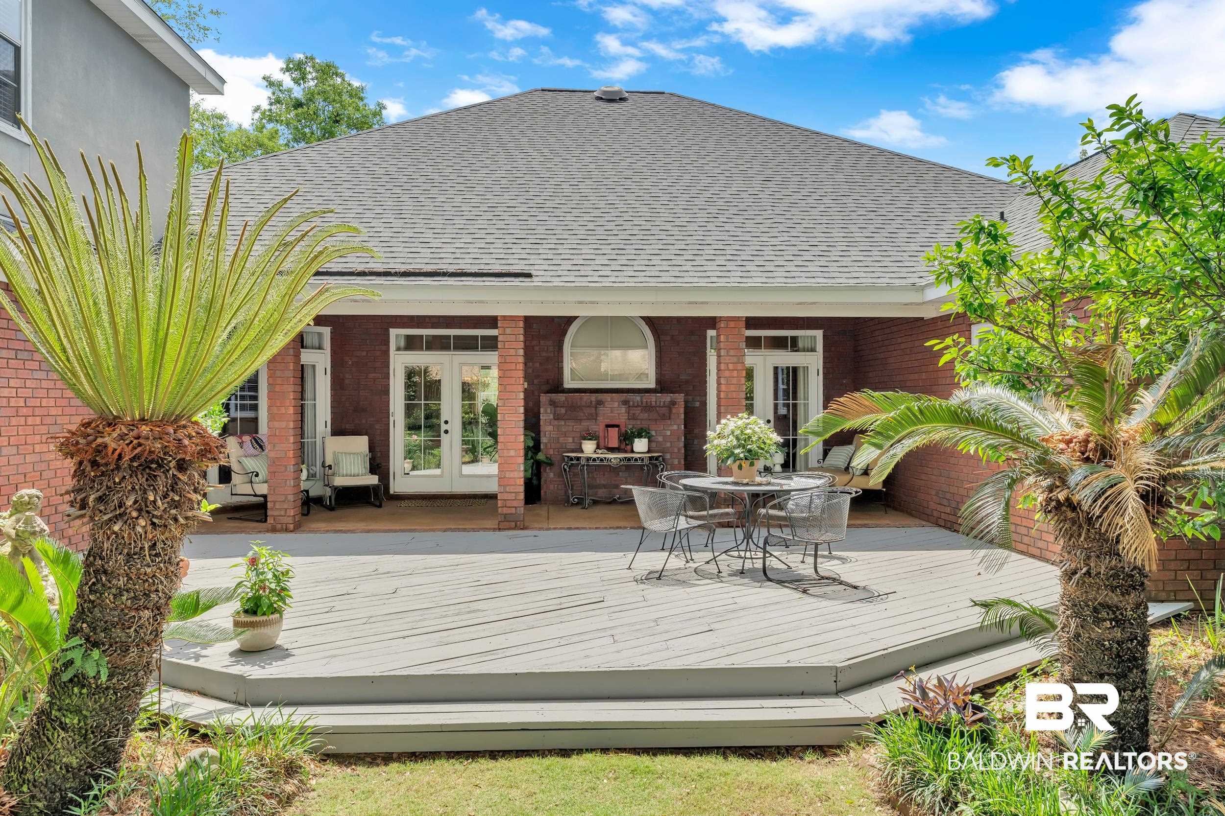 133 North Drive