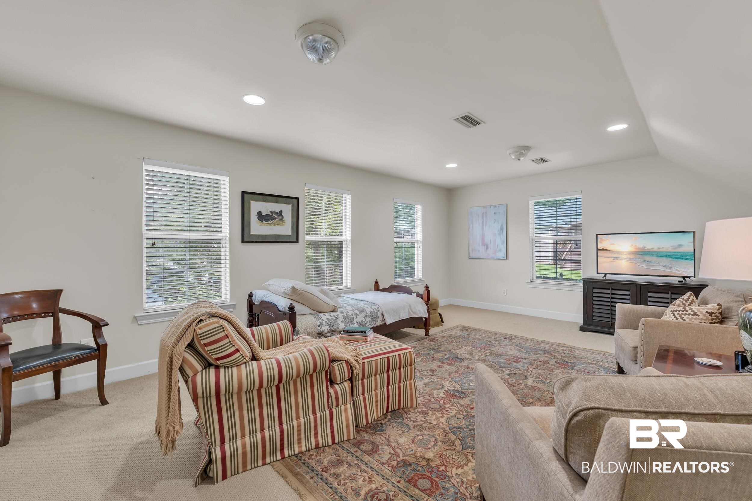 133 North Drive