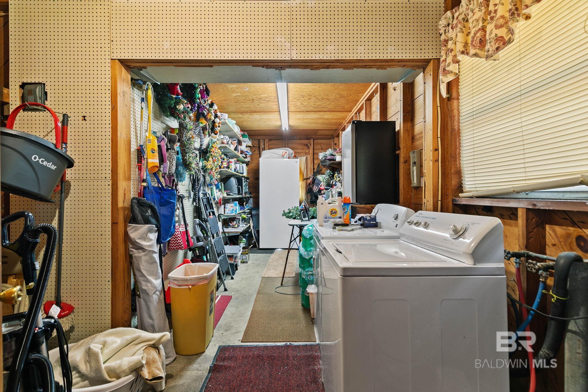 607 Bellangee Avenue