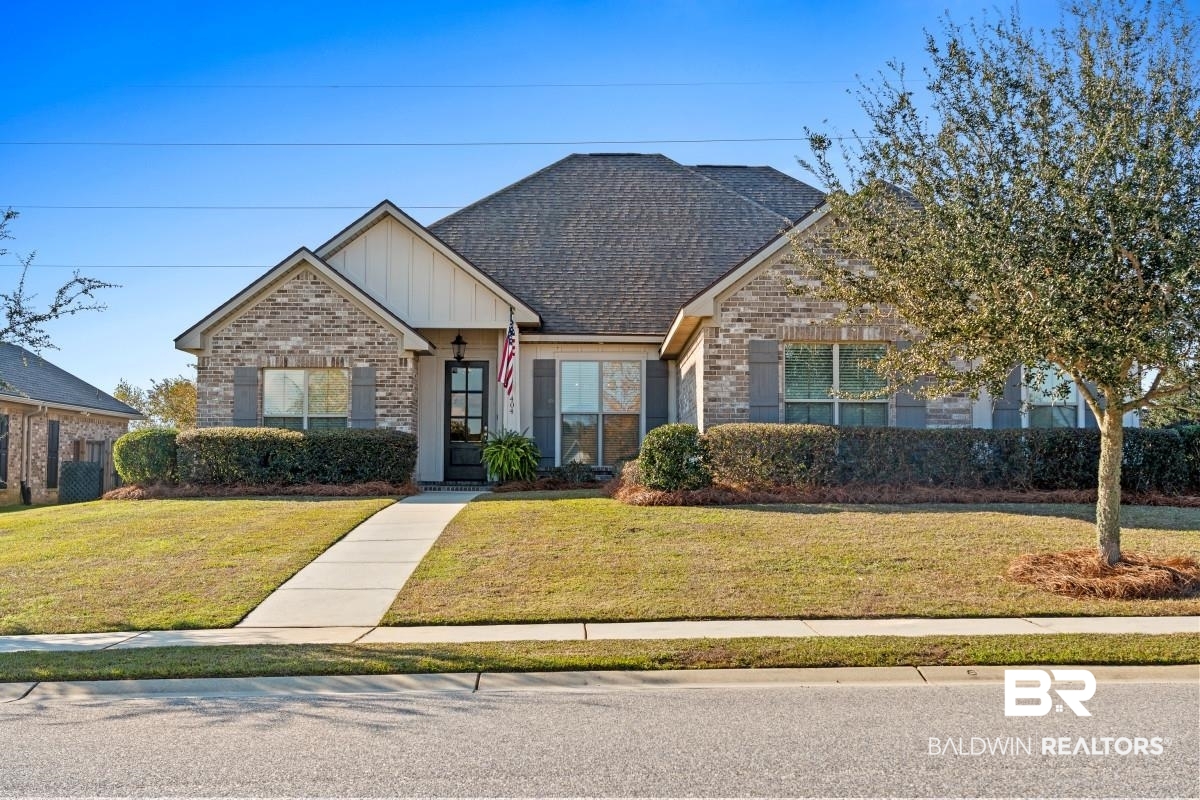 404 McClellan Boulevard