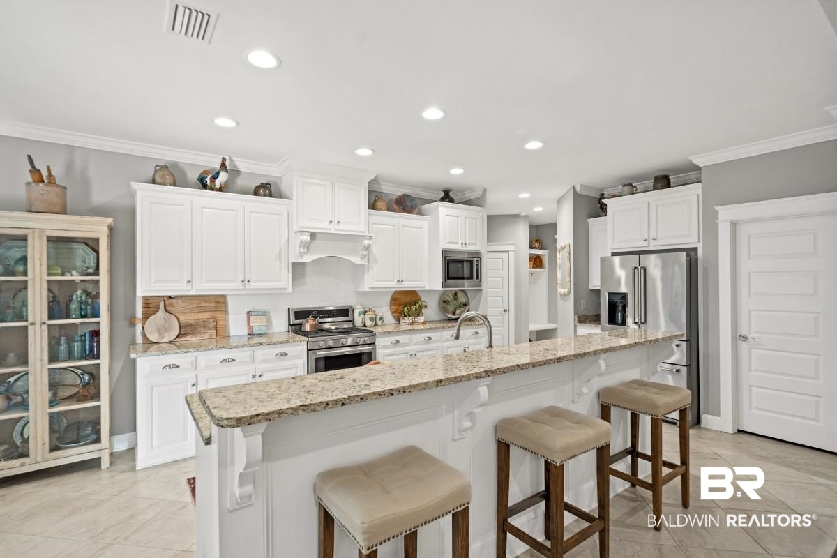 404 McClellan Boulevard