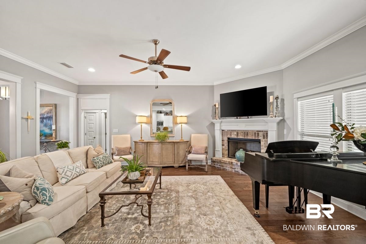 404 McClellan Boulevard