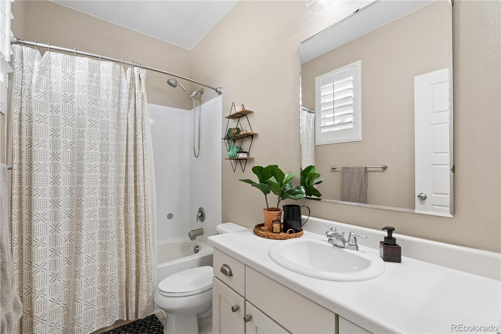 5056 Longs Peak Street
