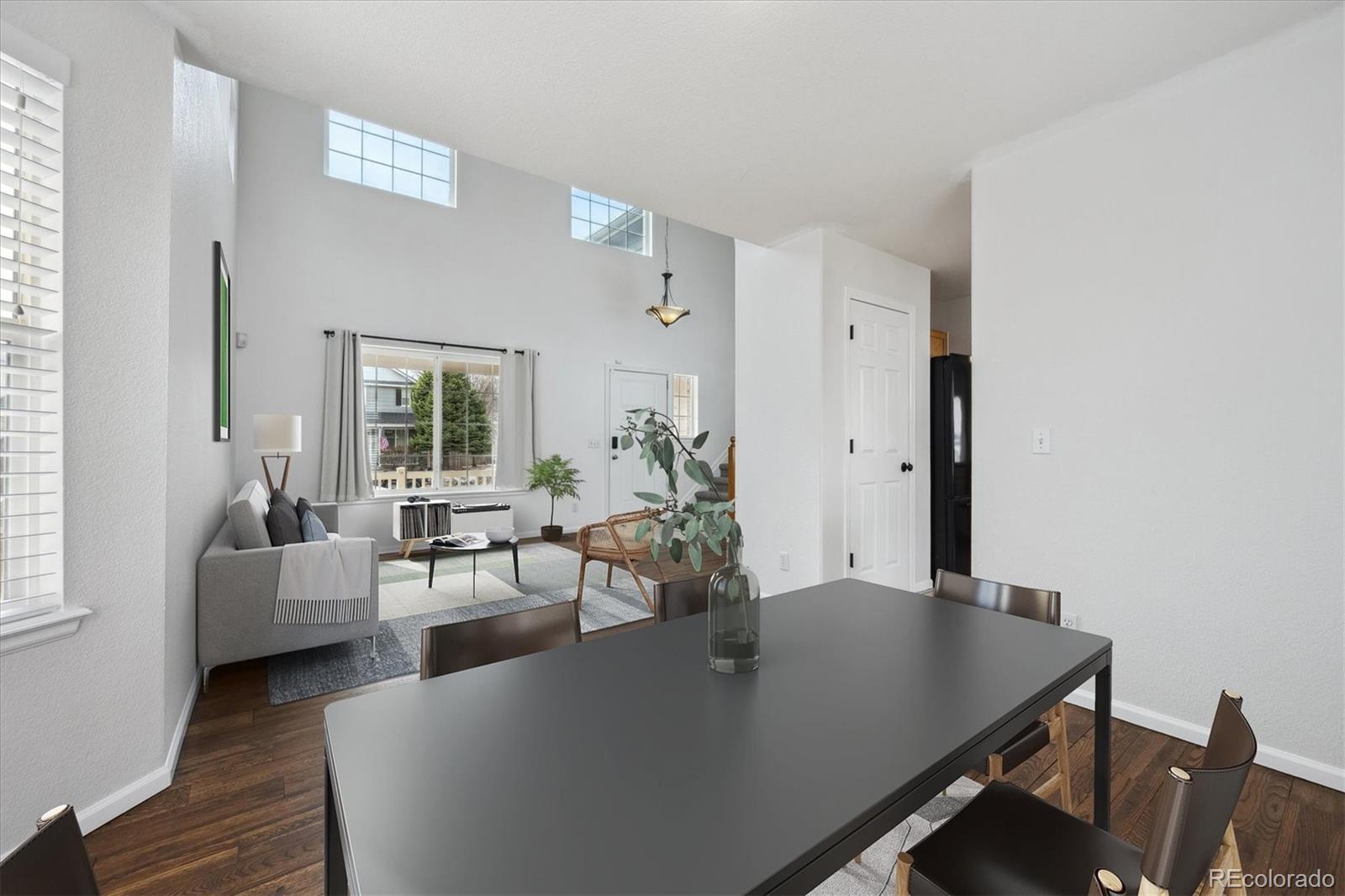 1623 E 164th Place