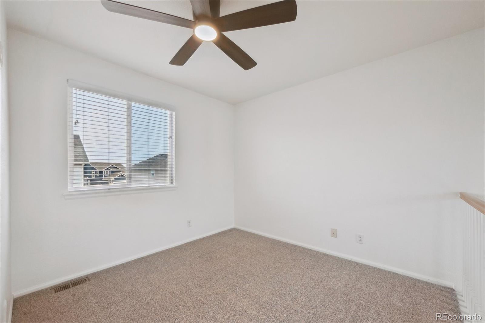 1623 E 164th Place