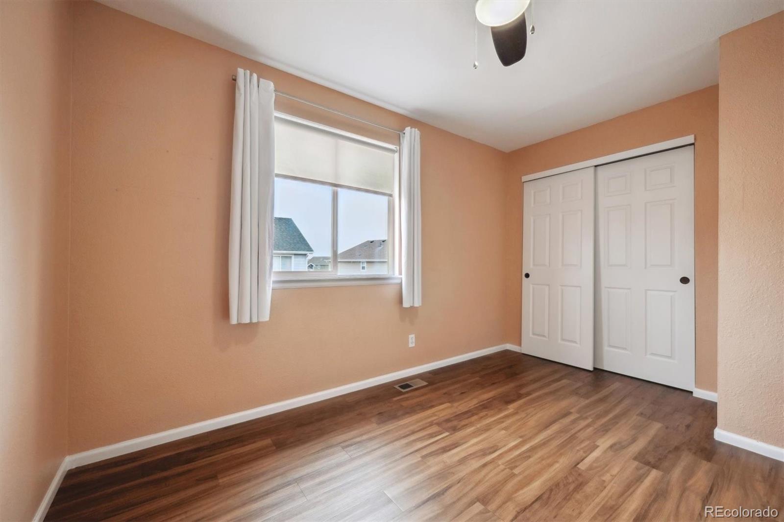 1623 E 164th Place