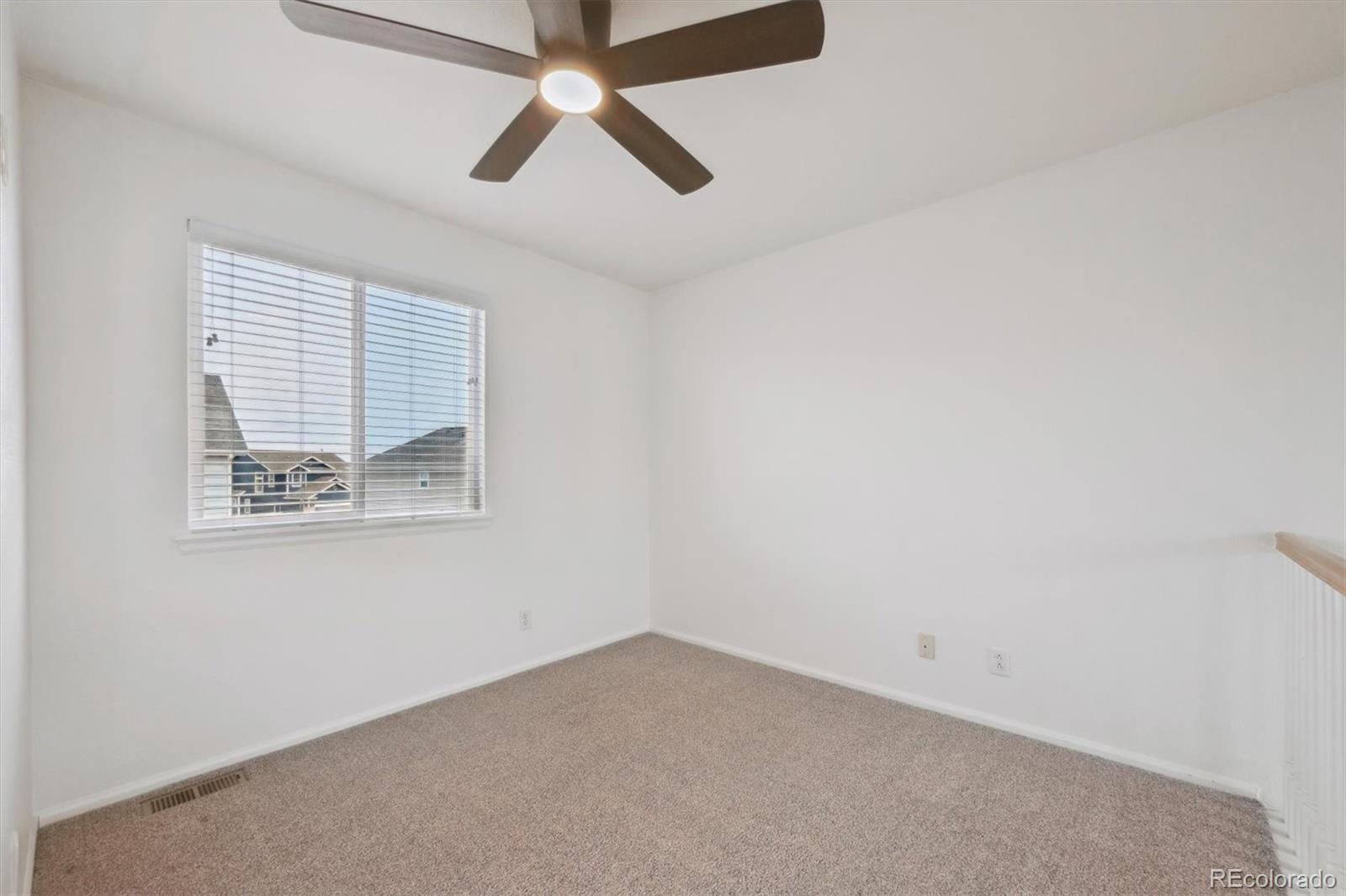 1623 E 164th Place