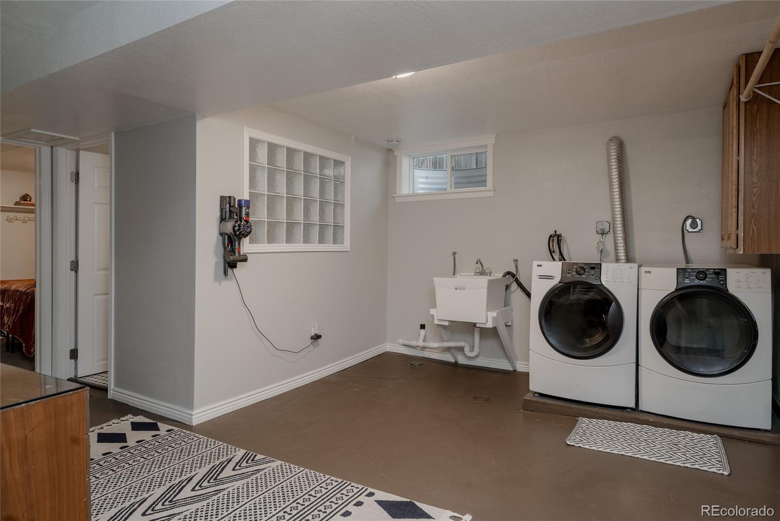 16 Lakewood Heights Drive