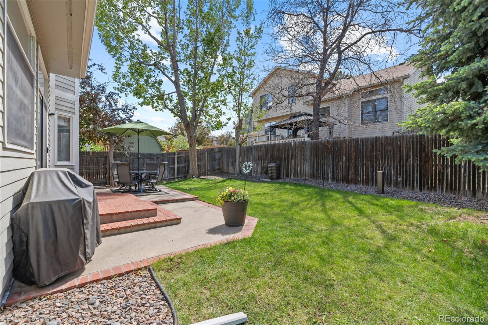 5233 S Zeno Way