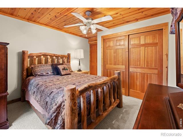 24 Sarsi Court