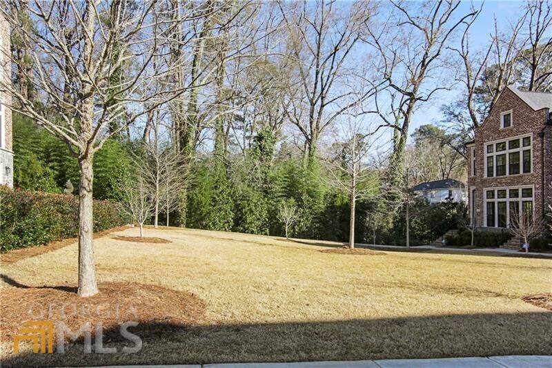 235 Devin Place NE