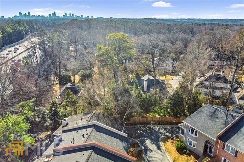 3021 Margaret Mitchell Drive NW Unit: 10