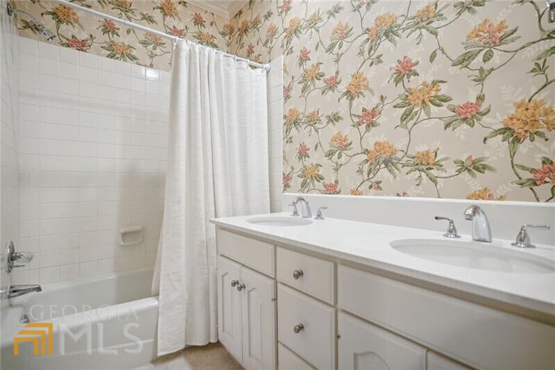 3021 Margaret Mitchell Drive NW Unit: 10
