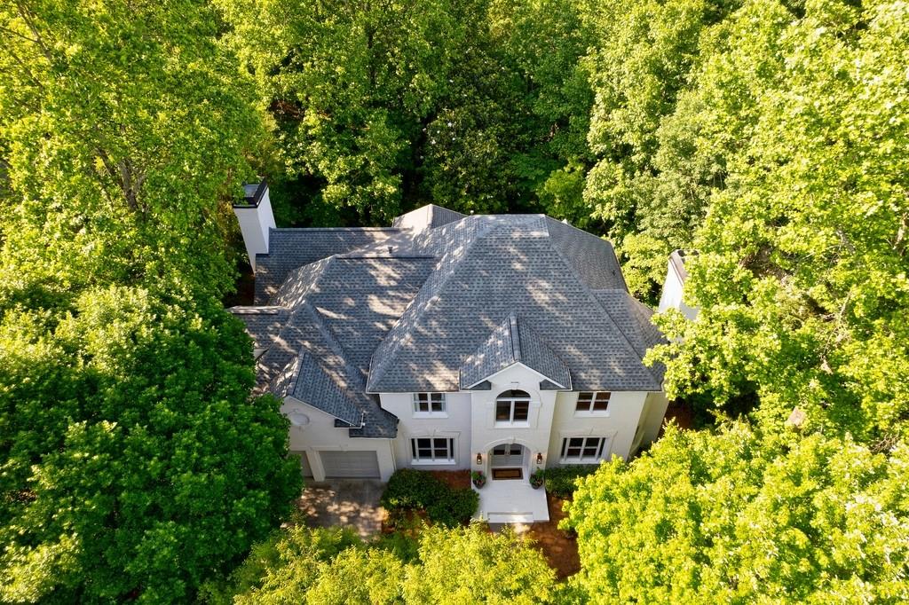 806 Brookhaven Springs Court NE