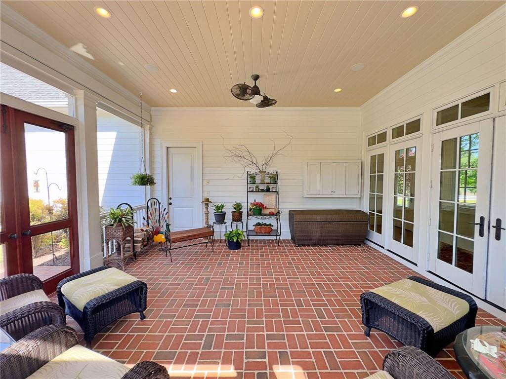 1627 Cook Road