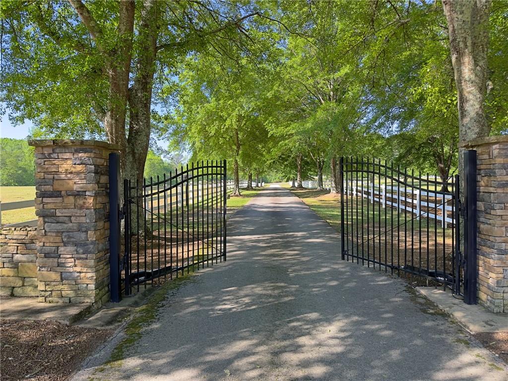 1627 Cook Road