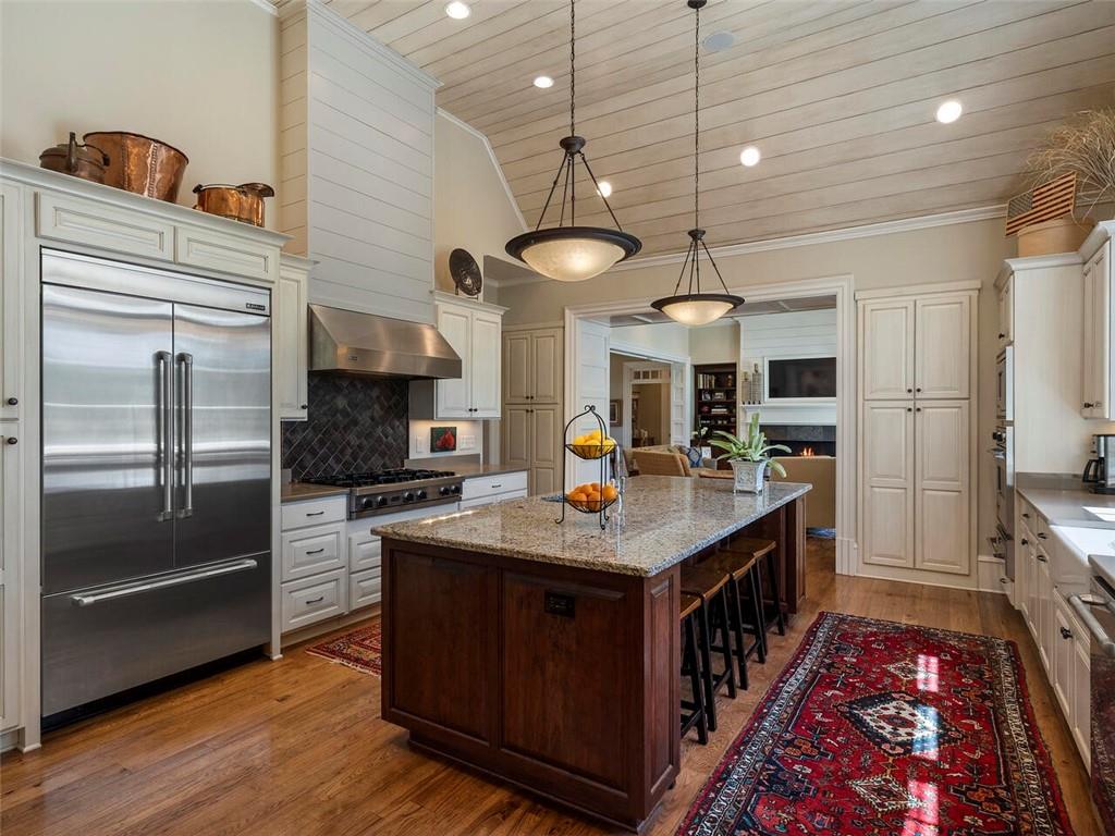 1627 Cook Road