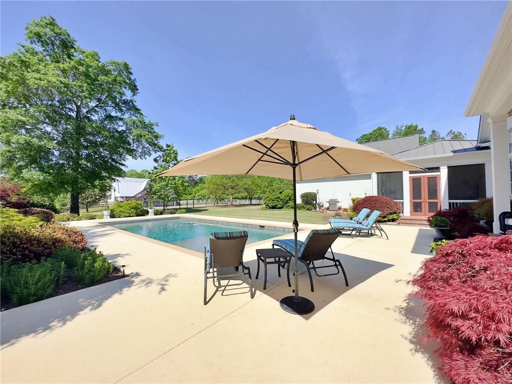 1627 Cook Road